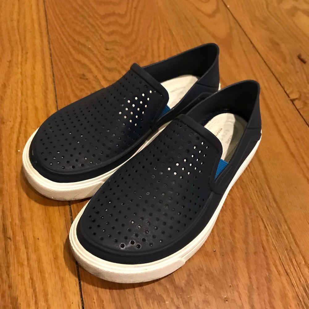 Crocs boy loafers